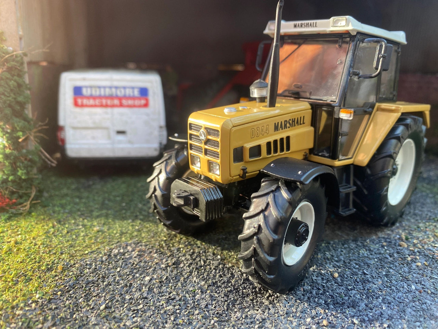 Marge Models Limited Edition Marshall D844 Tractor 1:32 scale Image 6