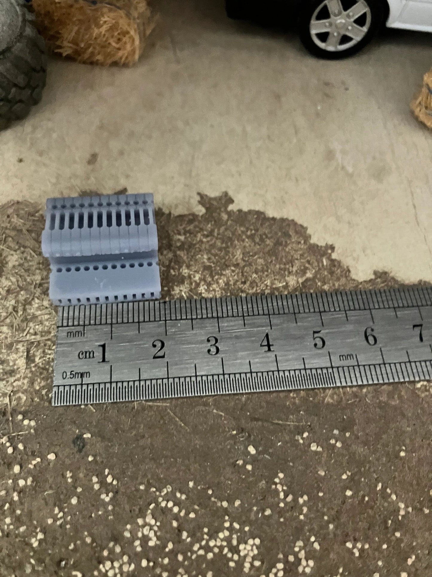Massey Ferguson 500 series Tractor front weight 1:32 scale Image 3