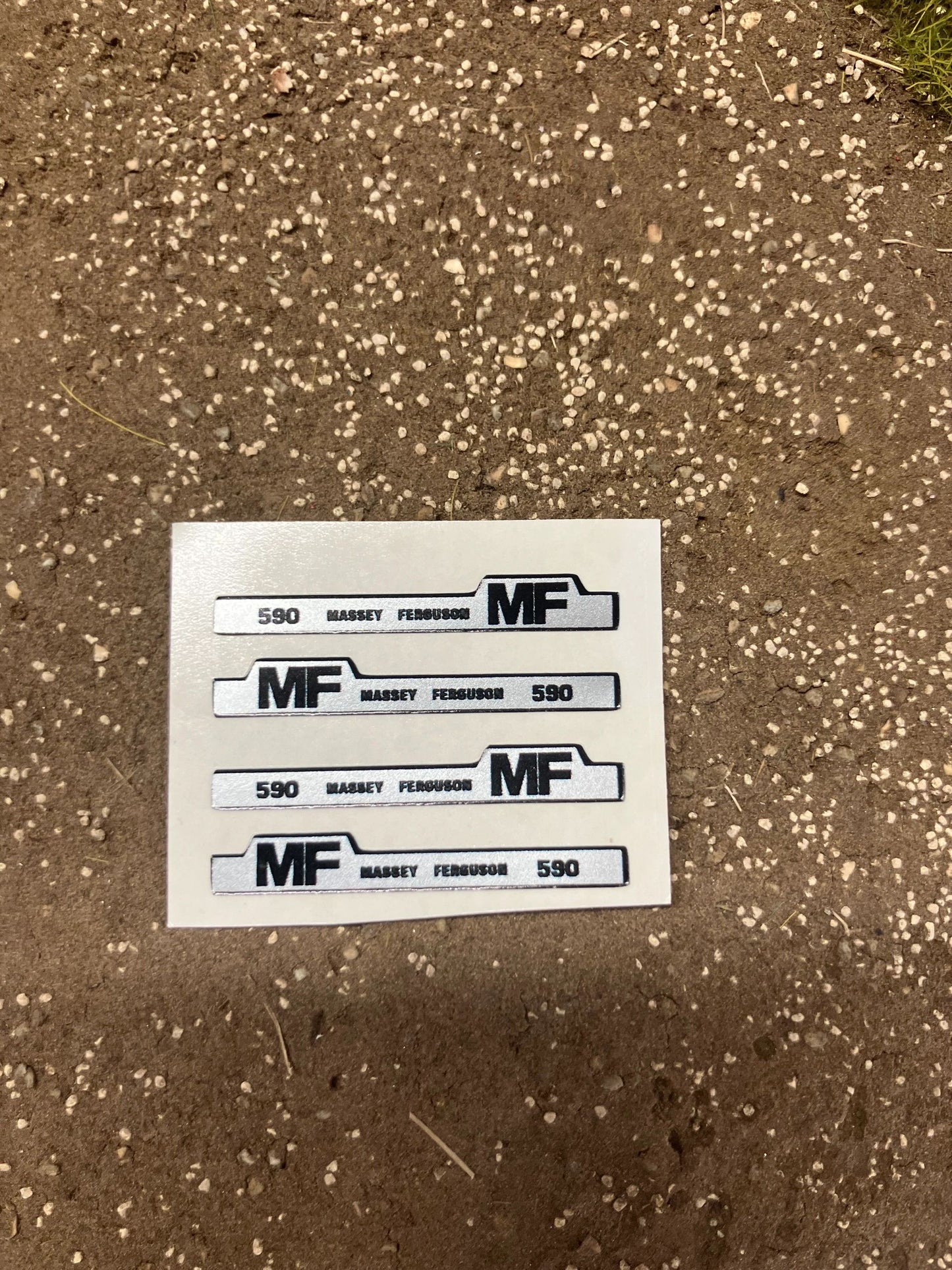 Massey Ferguson 590 Tractor pre cut professional decals 4 x 35mm High quality vinyl huge pack decals bonnet farm machinery decals 1:32 s Image 3