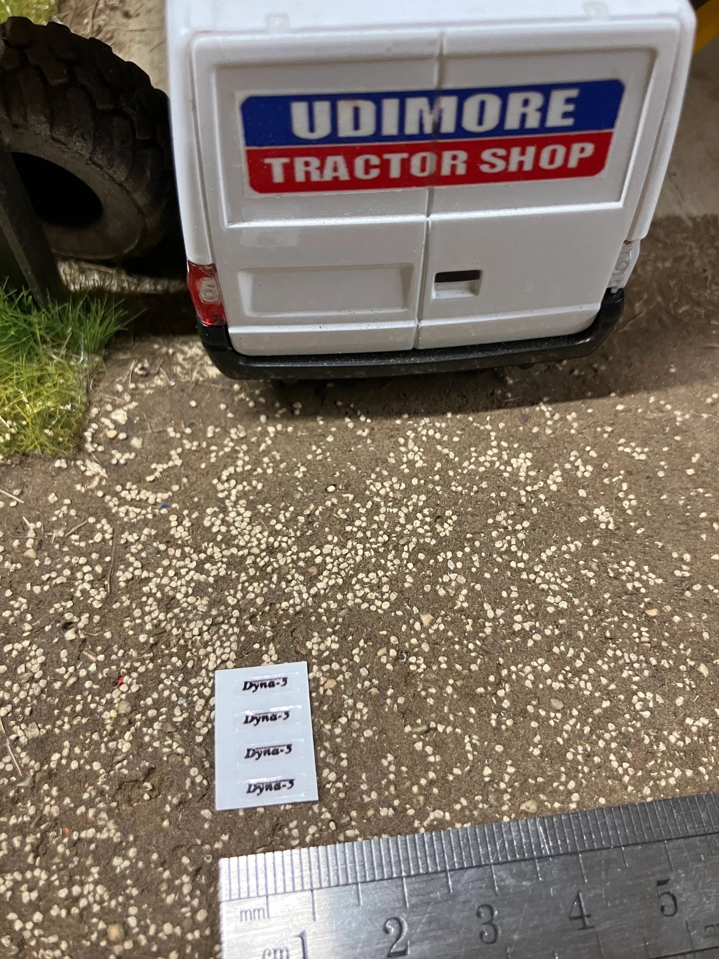 Massey Ferguson Dyna 5 Tractor decals Professional pre cut High quality vinyl farm machinery decals 1:32 scale Image 3