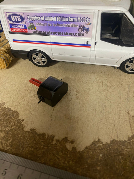 Massey Ferguson Tractor Black Red Front weight tractor system farm 1:32 scale Image 2