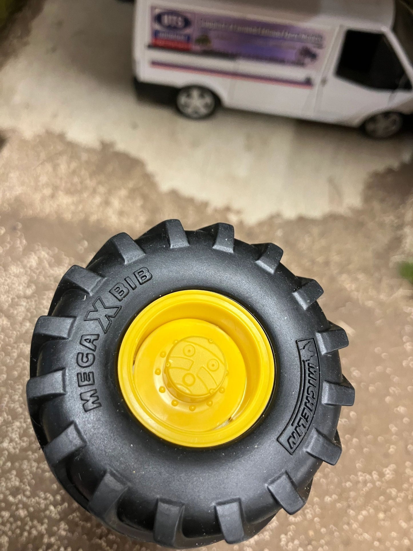 Michelin 1050 Mega X bib floatation wheel set 1:32 scale 58mm x 33mm Image 4