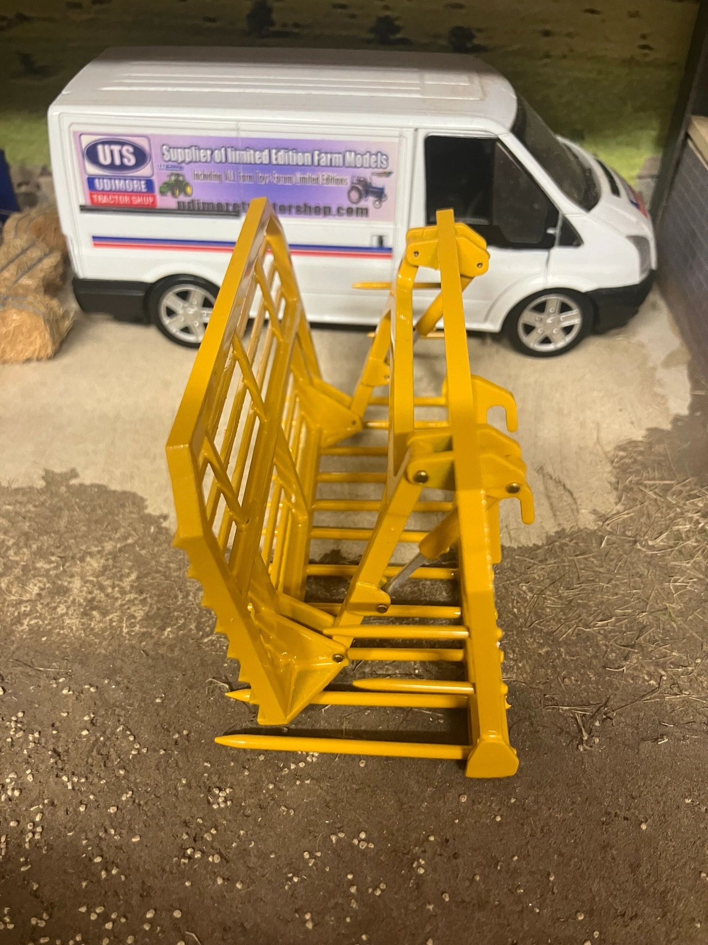 MoneyCarrie Engineering Push pull Buck Rake Britains JCB 416 419 420 fitting version 1:32 scale Scratchbuilt Image 4