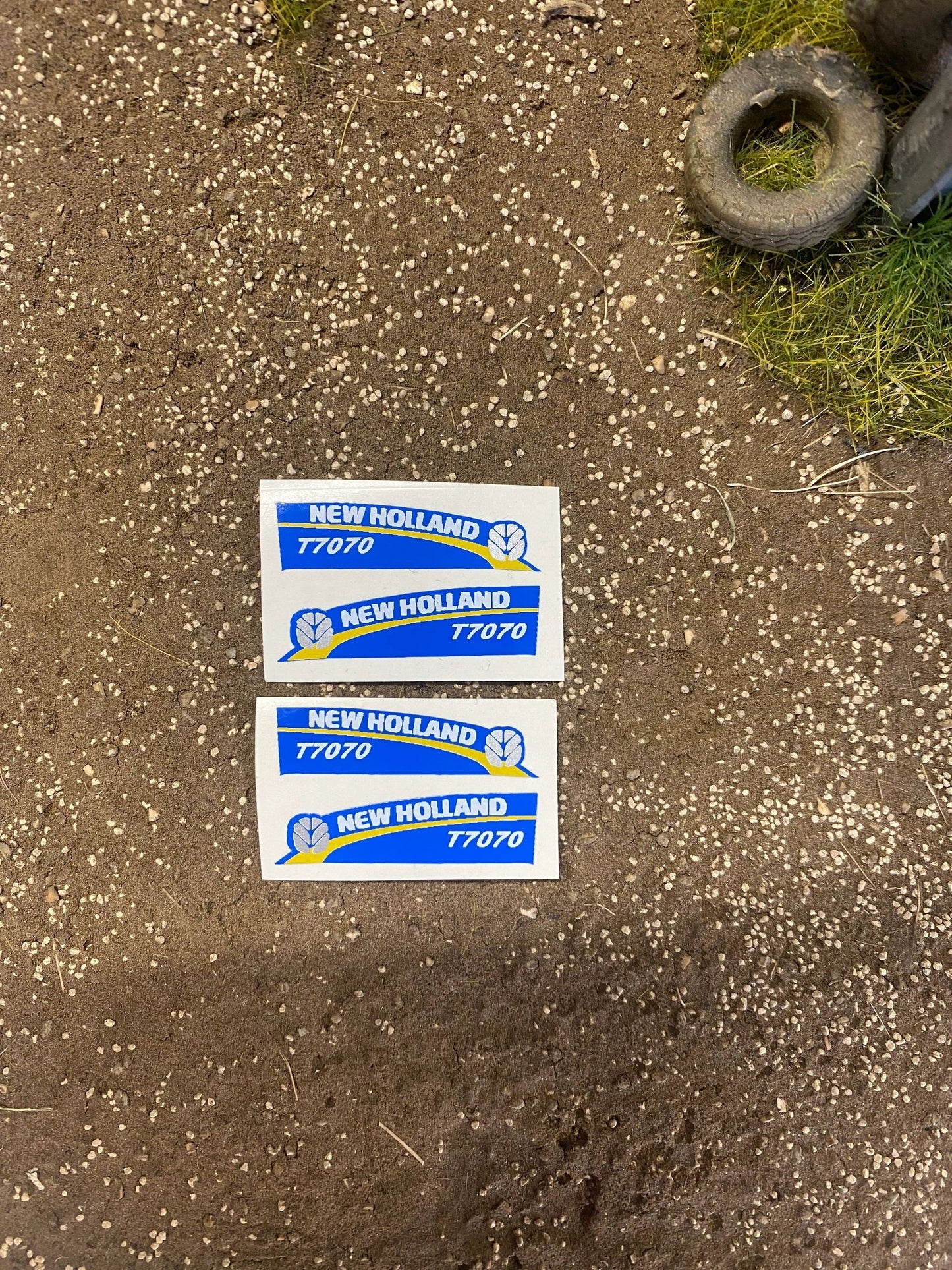 New Holland T7070 Tractor farm machinery stickers 1:32 scale High quality vinyl 4 decals 1:32 scale Image