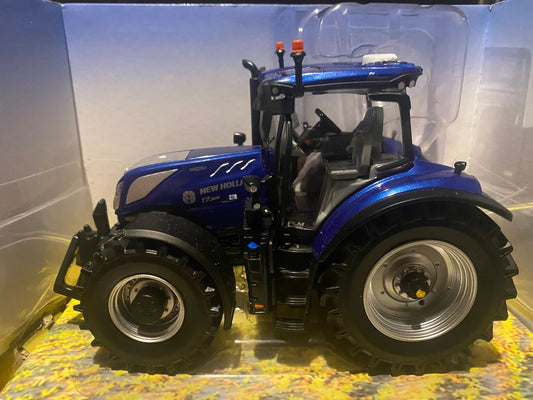 New Holland T7.300 Blue Power Tractor Conversion 1:32 scale Image 2
