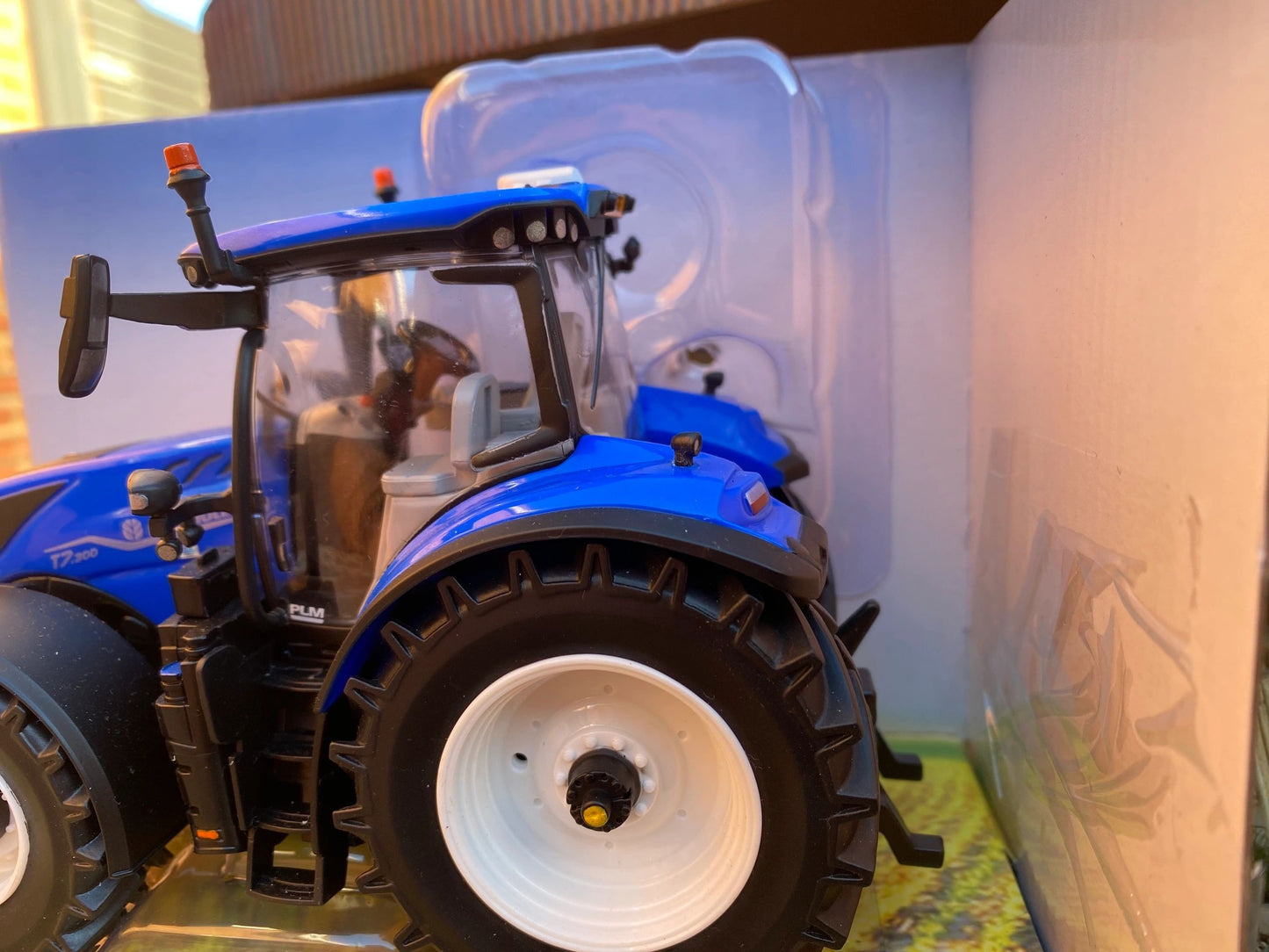New Holland T7.300 Tractor Conversion 1:32 scale Image 3