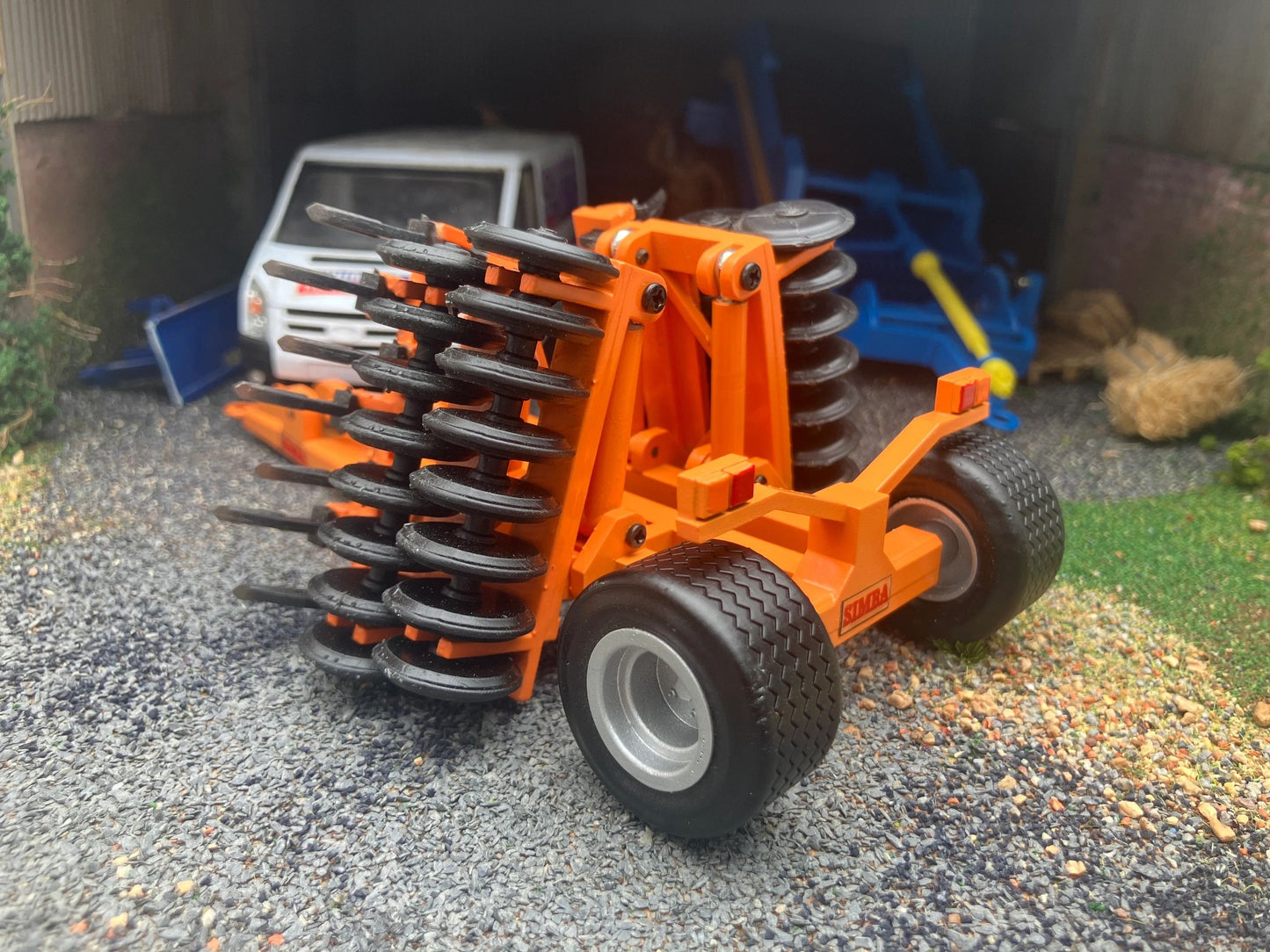 Orange Simba 3.3m double folding press cultipress 1:32 scale conversion Image 3