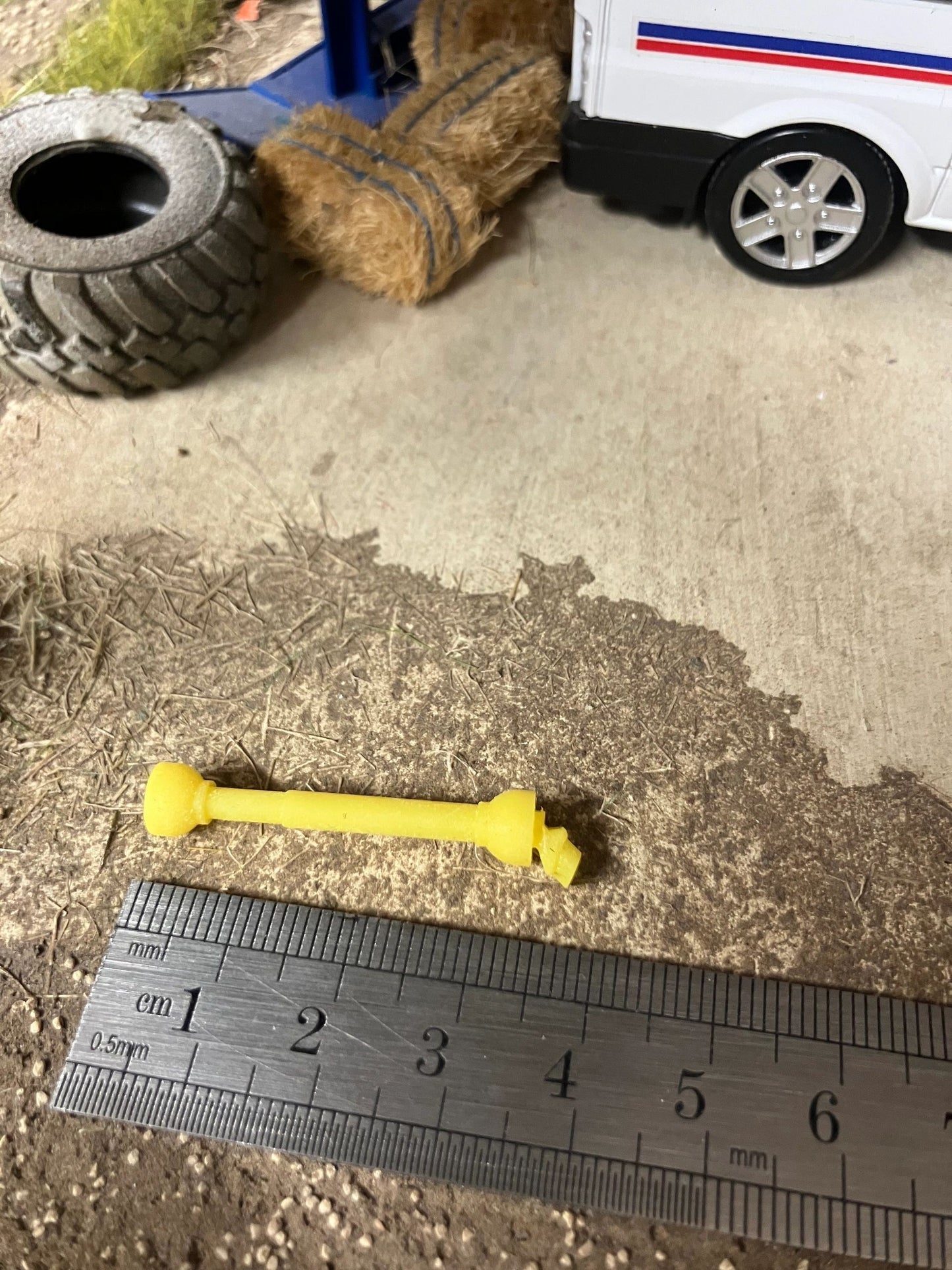 PTO shaft 38mm Yellow tractor farm machinery 1:32 scale Image 3