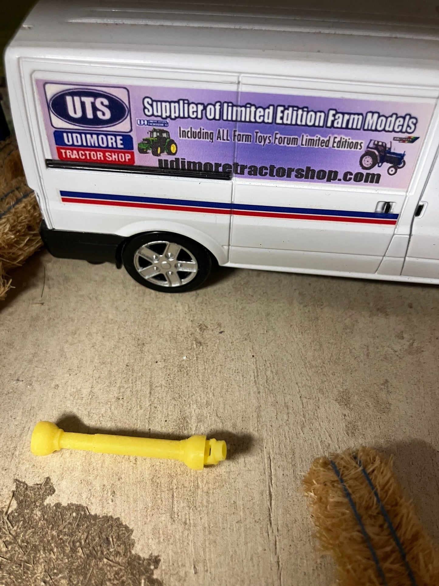 PTO shaft 38mm Yellow tractor farm machinery 1:32 scale Image 5