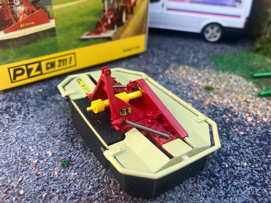 PZ CM 211 F Front Mower Gen 2 Metal 1:32 scale Limited Edition Minitrac Image 2