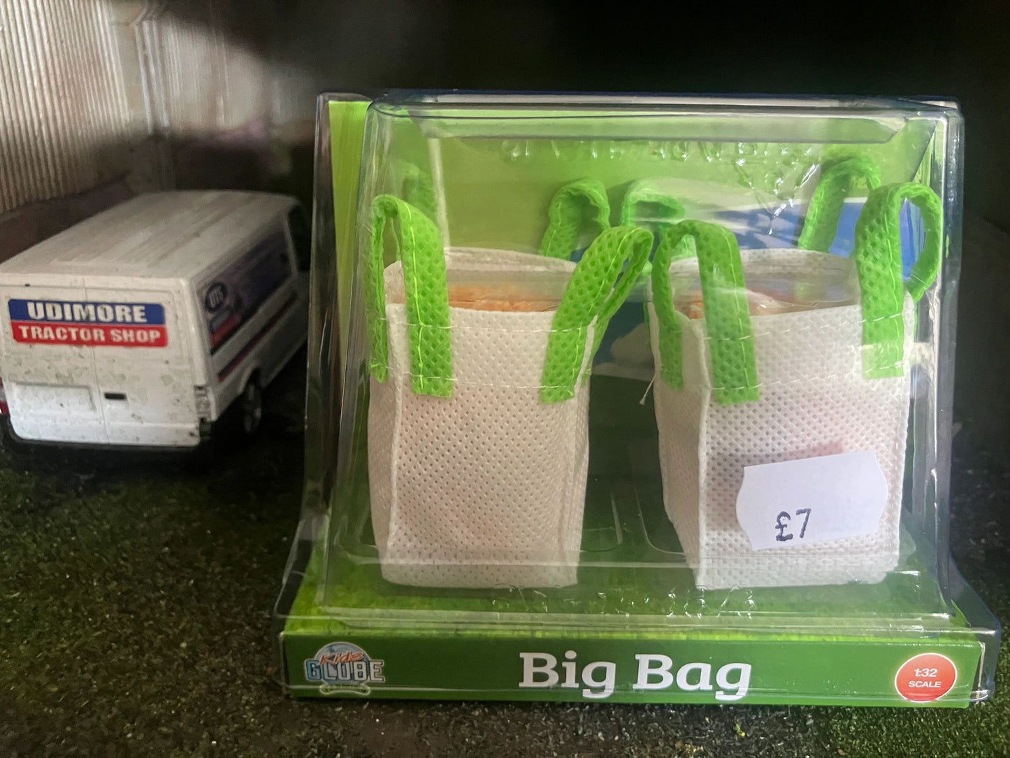 Pair of Big Bag Dumpy Dump Bags with Silo Filling 1:32 scale Kids Globe Image 3