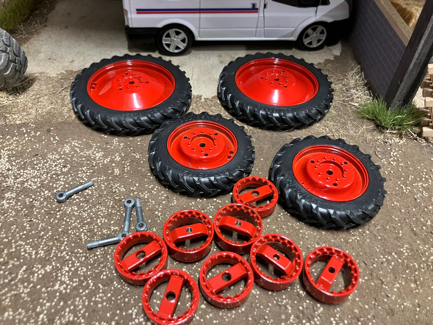 RED Row Crop 20pc Tractor wheel set 1:32 scale 63mm x 10mm , 49mm x 10mm duals Image 4