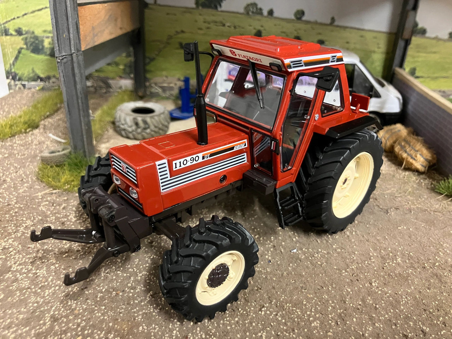 REP020 Replicagri Fiat 110-90 tractor 1:32 scale Boxed Image 2