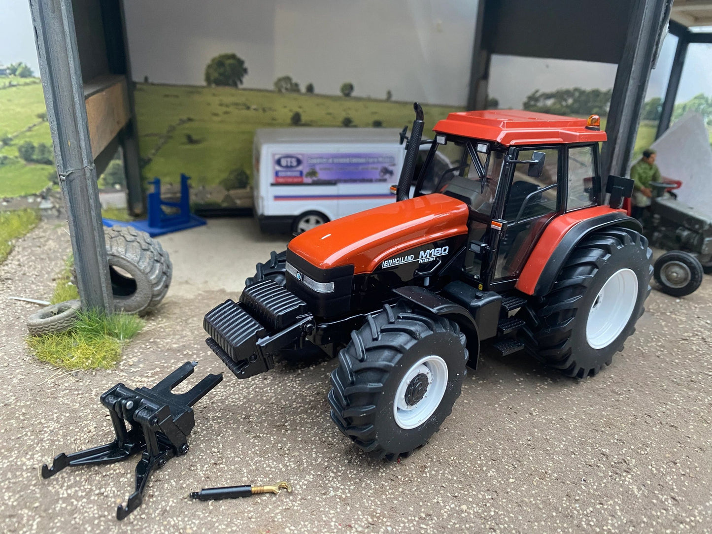 REP022 Replicagri New Holland Fiatagri M160 Tractor Boxed 1:32 scale IN STOCK Image