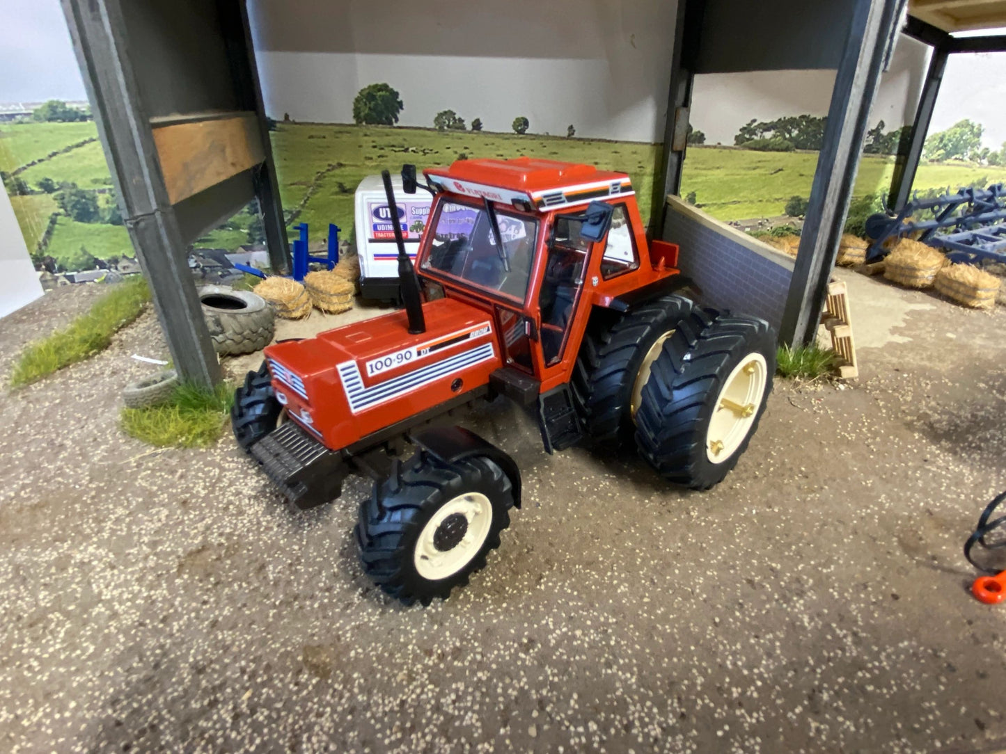 REP024 Replicagri Fiat 100-90 duals tractor 1:32 scale Boxed Image 7