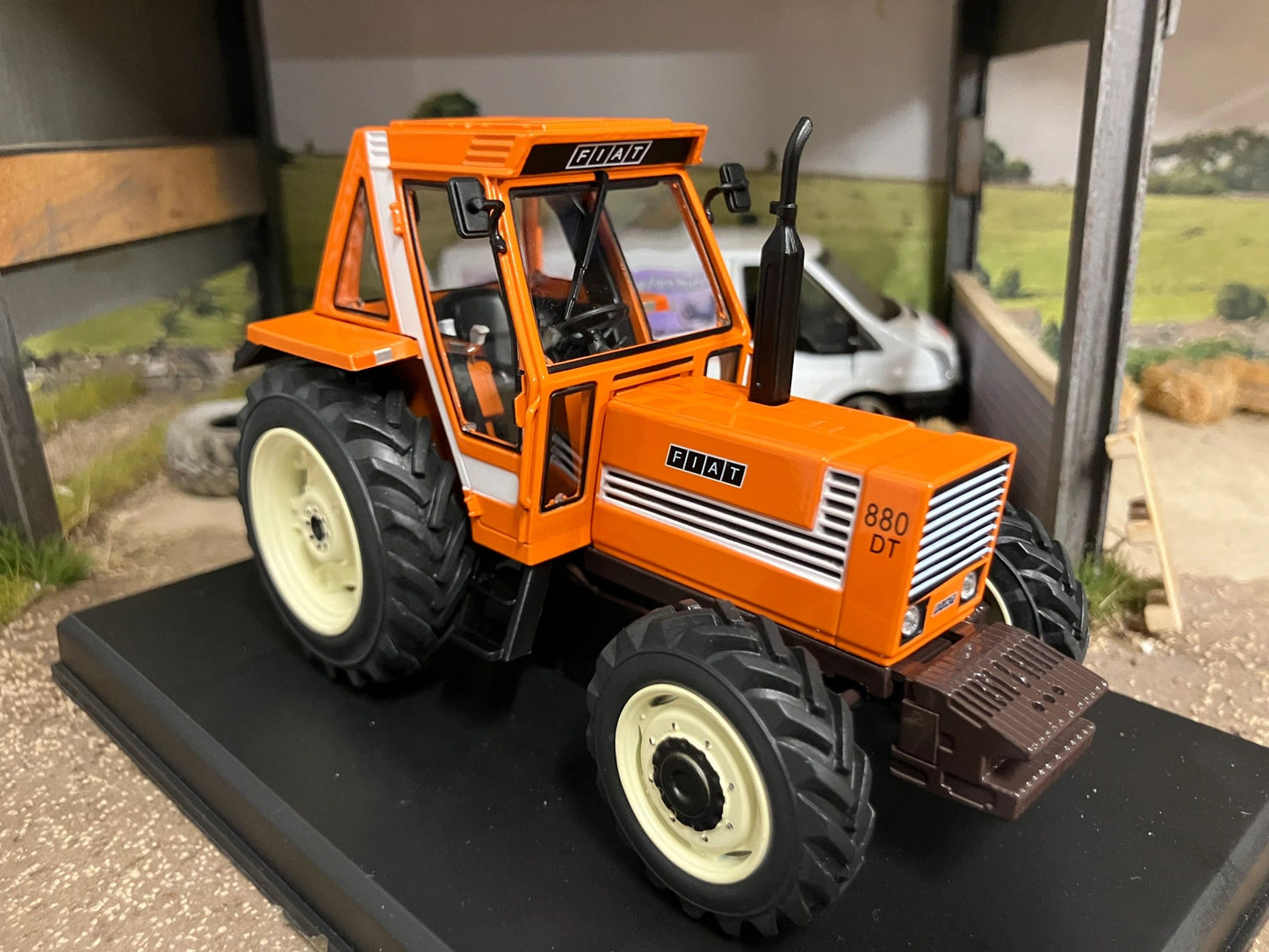REP035 Replicagri Fiat 880 DT tractor 1:32 scale Boxed Image