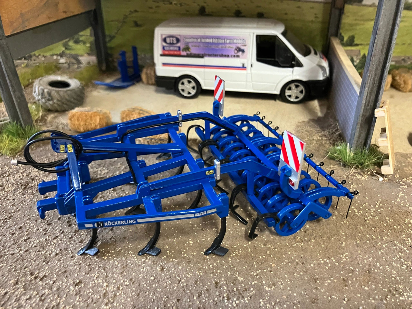 REP077 Replicagri Kockerling Trio 300 3 row Cultivator 1:32 scale Boxed Image 4