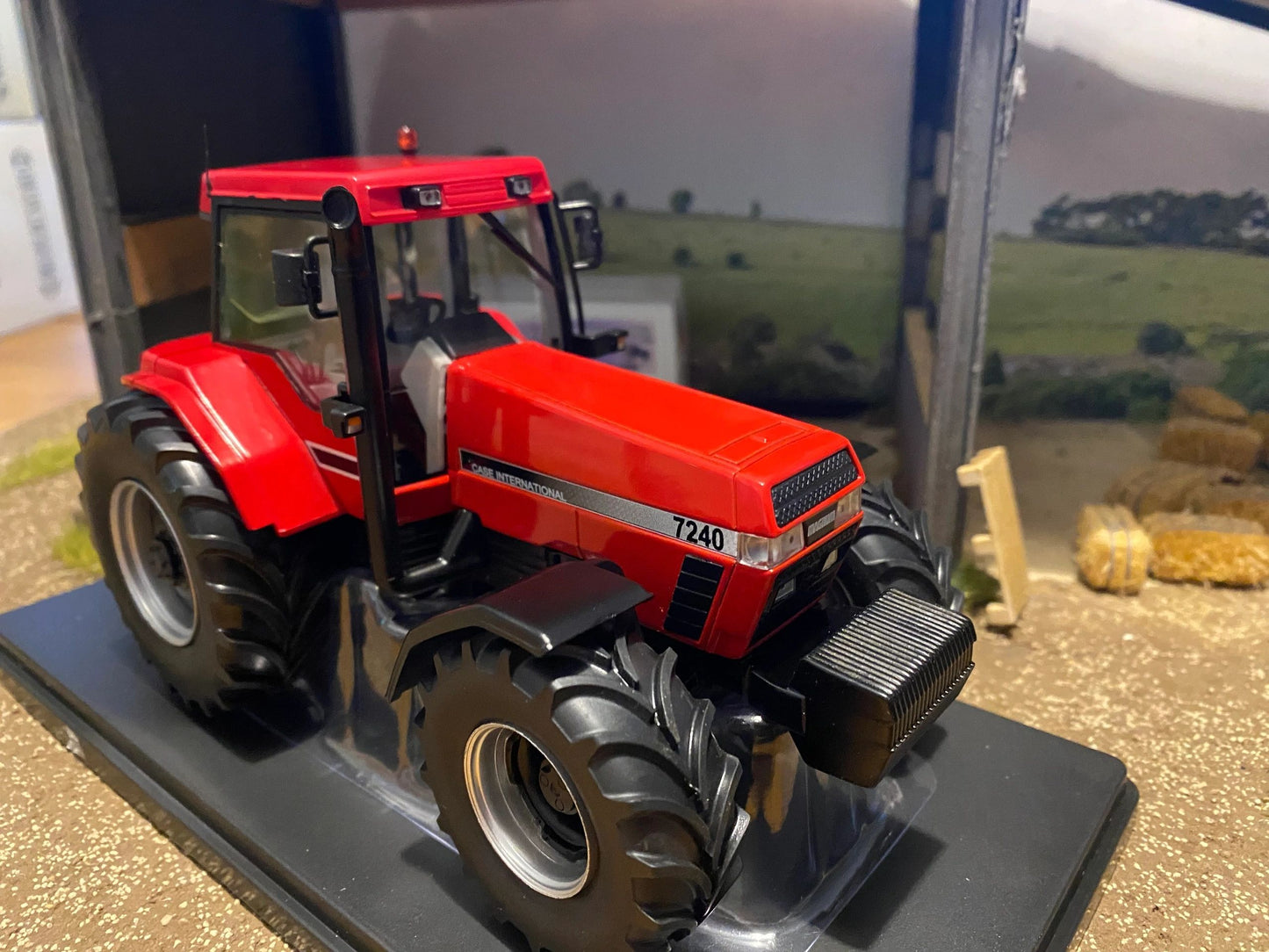 REP091 Replicagri CASE IH Magnum 7240 Limited Edition tractor 1:32 scale Boxed Image 3