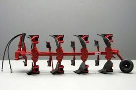 REP103 Replicagri CASE IH 155 4 Furrow Plough 1:32 scale Boxed Image 6