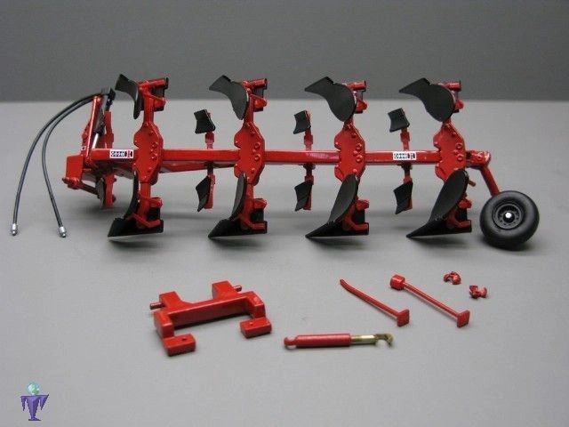 REP103 Replicagri CASE IH 155 4 Furrow Plough 1:32 scale Boxed Image 8