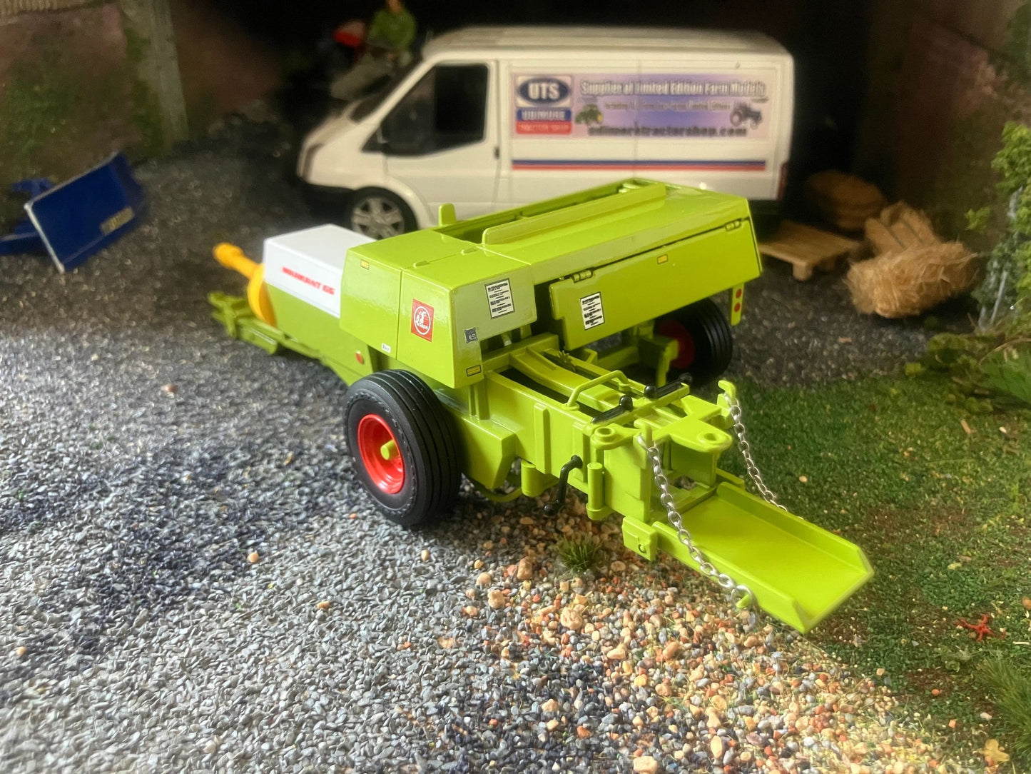 REP106 Replicagri Claas Markant Baler 1:32 scale Boxed Image 5