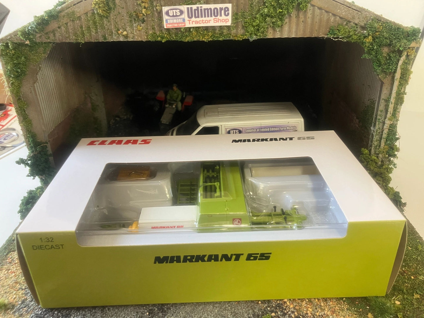 REP106 Replicagri Claas Markant Baler 1:32 scale Boxed Image 7