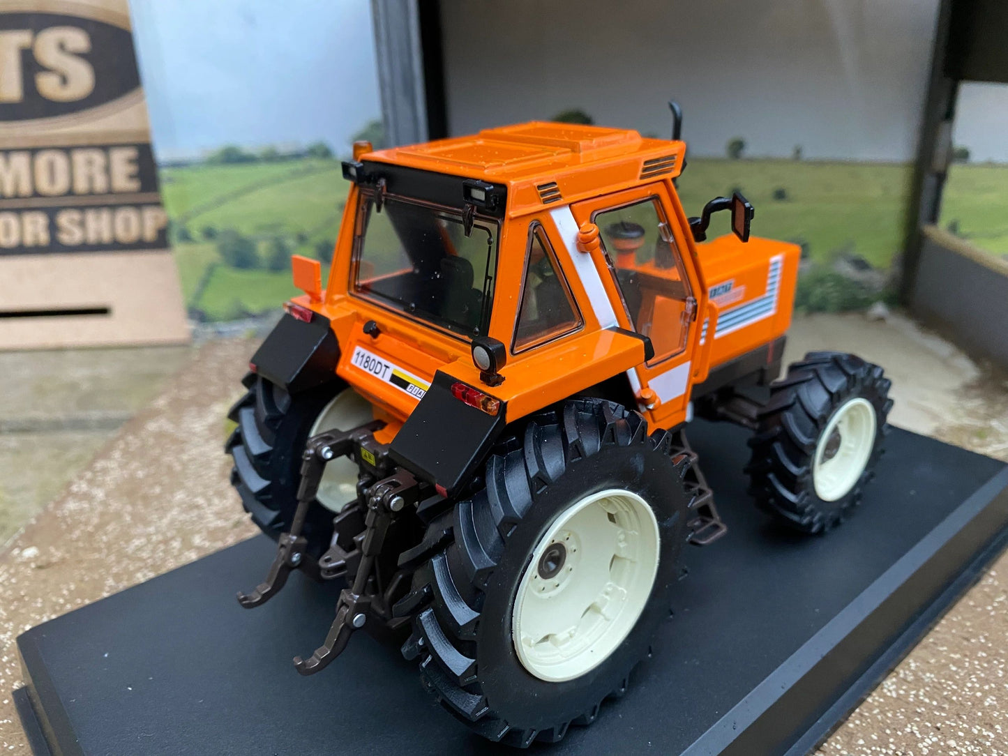 REP128 Replicagri Fiat 1180 DT tractor 1:32 scale Boxed Image 3