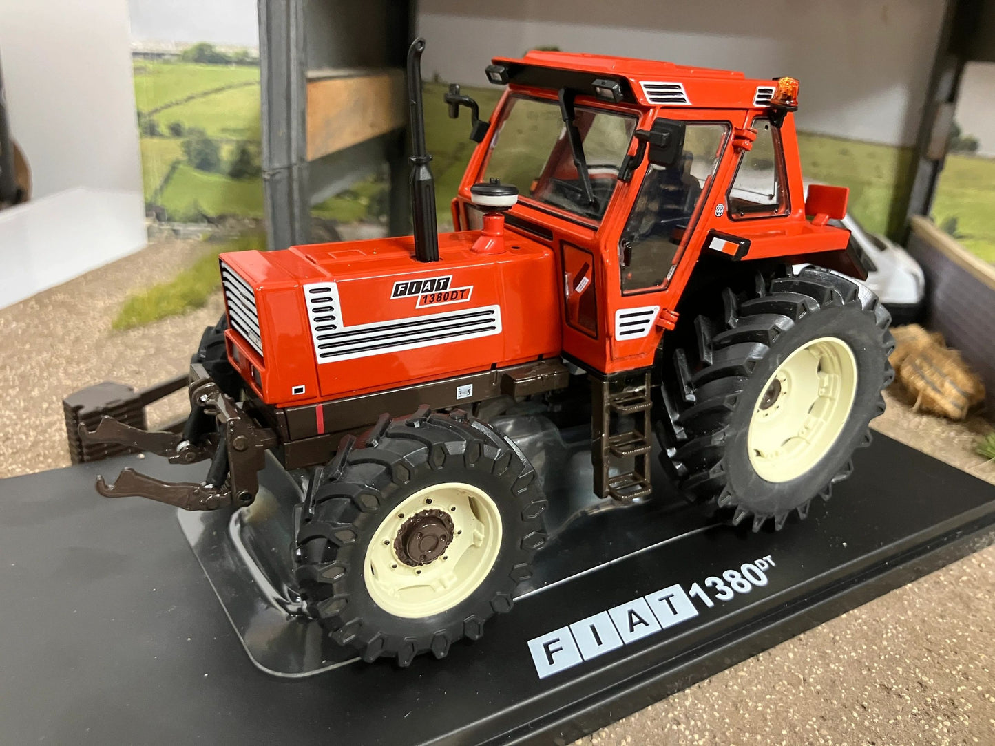 REP152 Replicagri Fiat 1380 DT tractor 1:32 scale Boxed Image 4