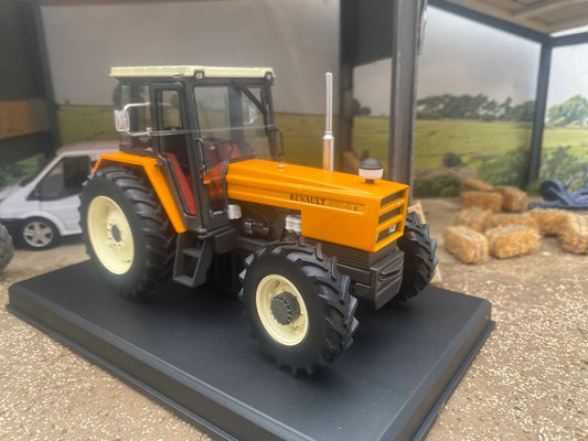 REP178 Replicagri Renault 981-4 tractor 1:32 scale Boxed Image 2