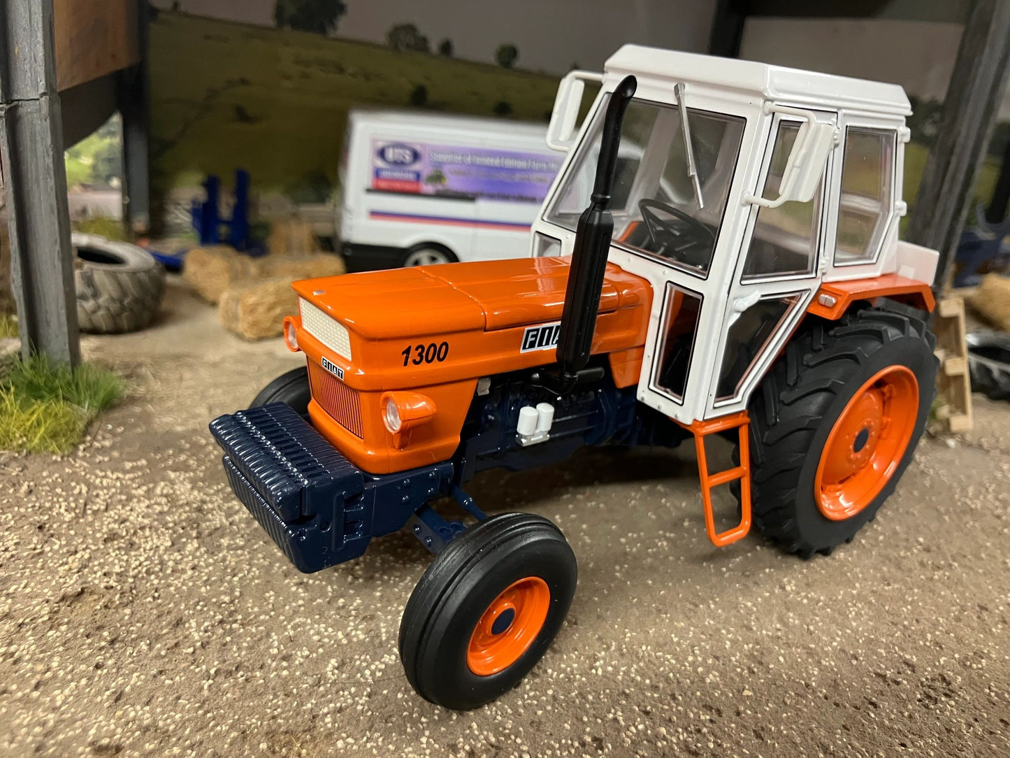 REP236 Replicagri Fiat 1300 2wd tractor 1:32 scale Boxed Image