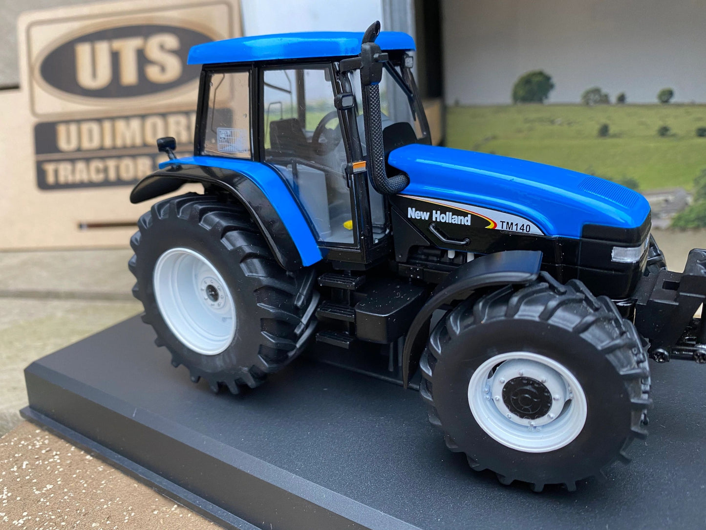 REP242 Replicagri New Holland TM140 Tractor Boxed 1:32 scale IN STOCK Image