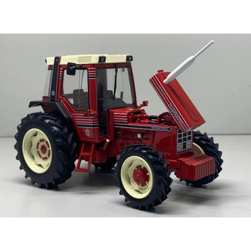 REP248 Replicagri International 1056 XL tractor 1:32 scale Boxed Image 6