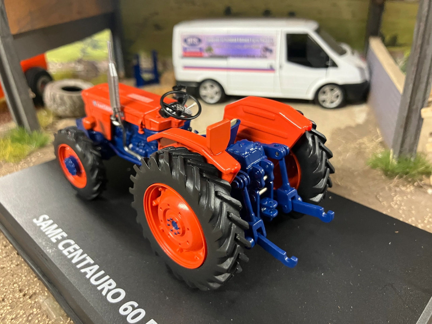 REP256 Replicagri SAME Centauro 60 DT tractor 1:32 scale Boxed Image 3