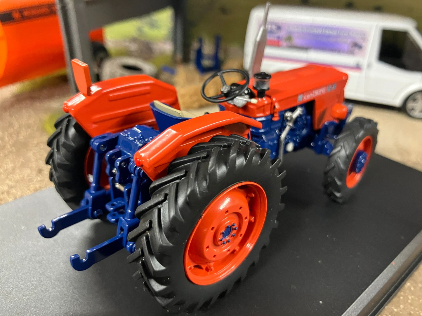 REP256 Replicagri SAME Centauro 60 DT tractor 1:32 scale Boxed Image 4