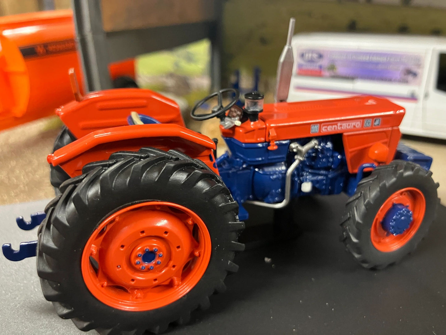 REP256 Replicagri SAME Centauro 60 DT tractor 1:32 scale Boxed Image 5