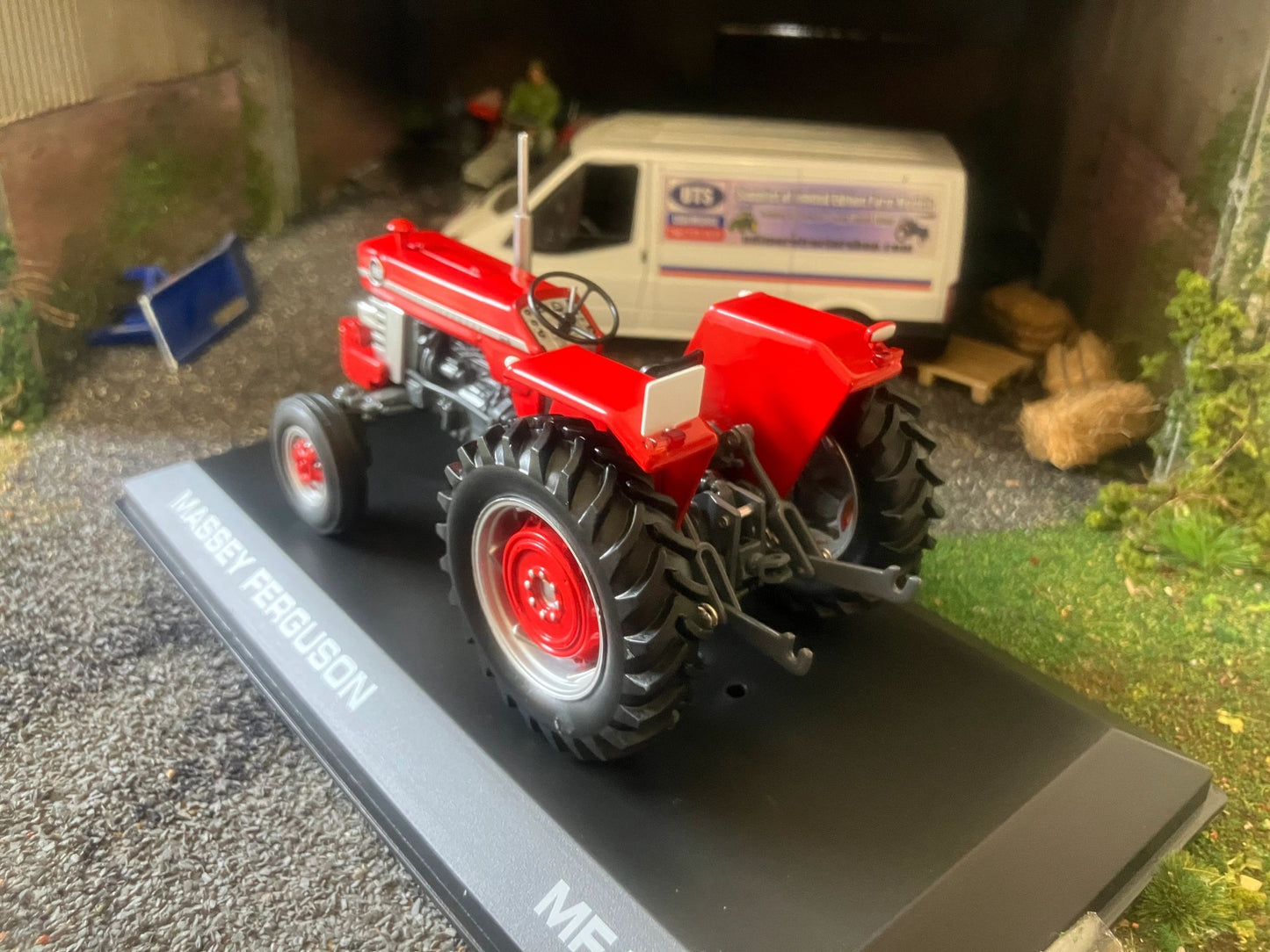 REP510 Replicagri Massey Ferguson 188 2WD Tractor Boxed 1:32 scale Image 5