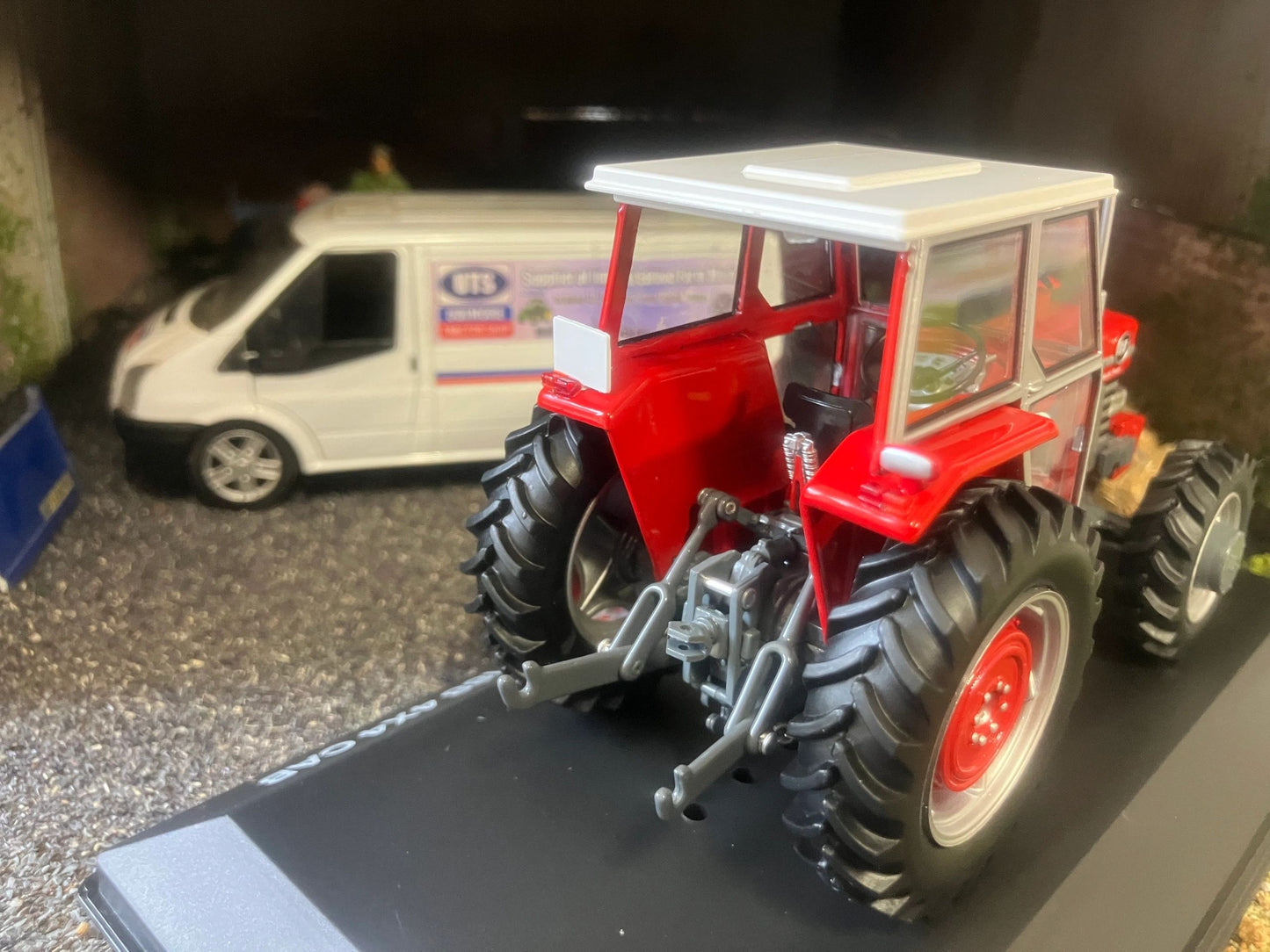 REP513 Replicagri Massey Ferguson 188 Tractor with CAB NEW Boxed 1:32 scale Image 6