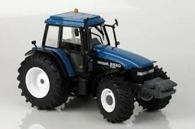 REPB22 Replicagri New Holland 8560 removable rear duals Tractor Boxed 1:32 scale IN STOCK Image 9