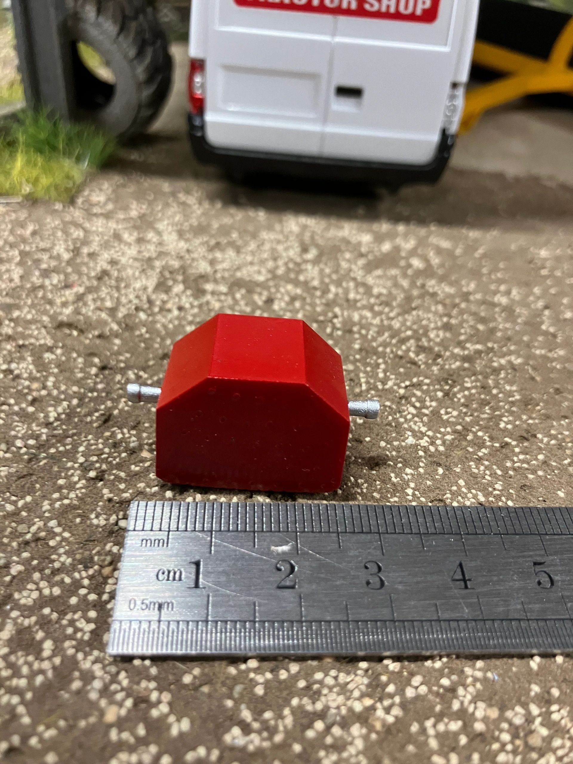 Red Front weight tractor system farm 1:32 scale Image 3