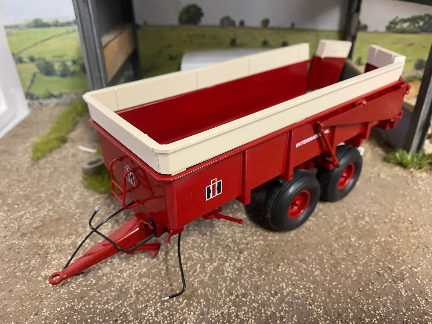 Replicagri International 425 Kieper Trailer 1:32 scale Boxed Image 3