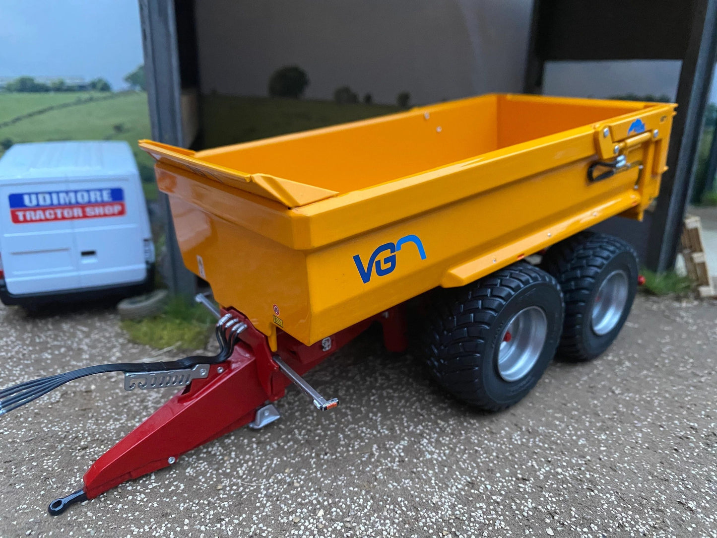 Rocky 24 VGM Sand Dump Trailer 1:32 scale AT COLLECTIONS New and Boxed Image 4