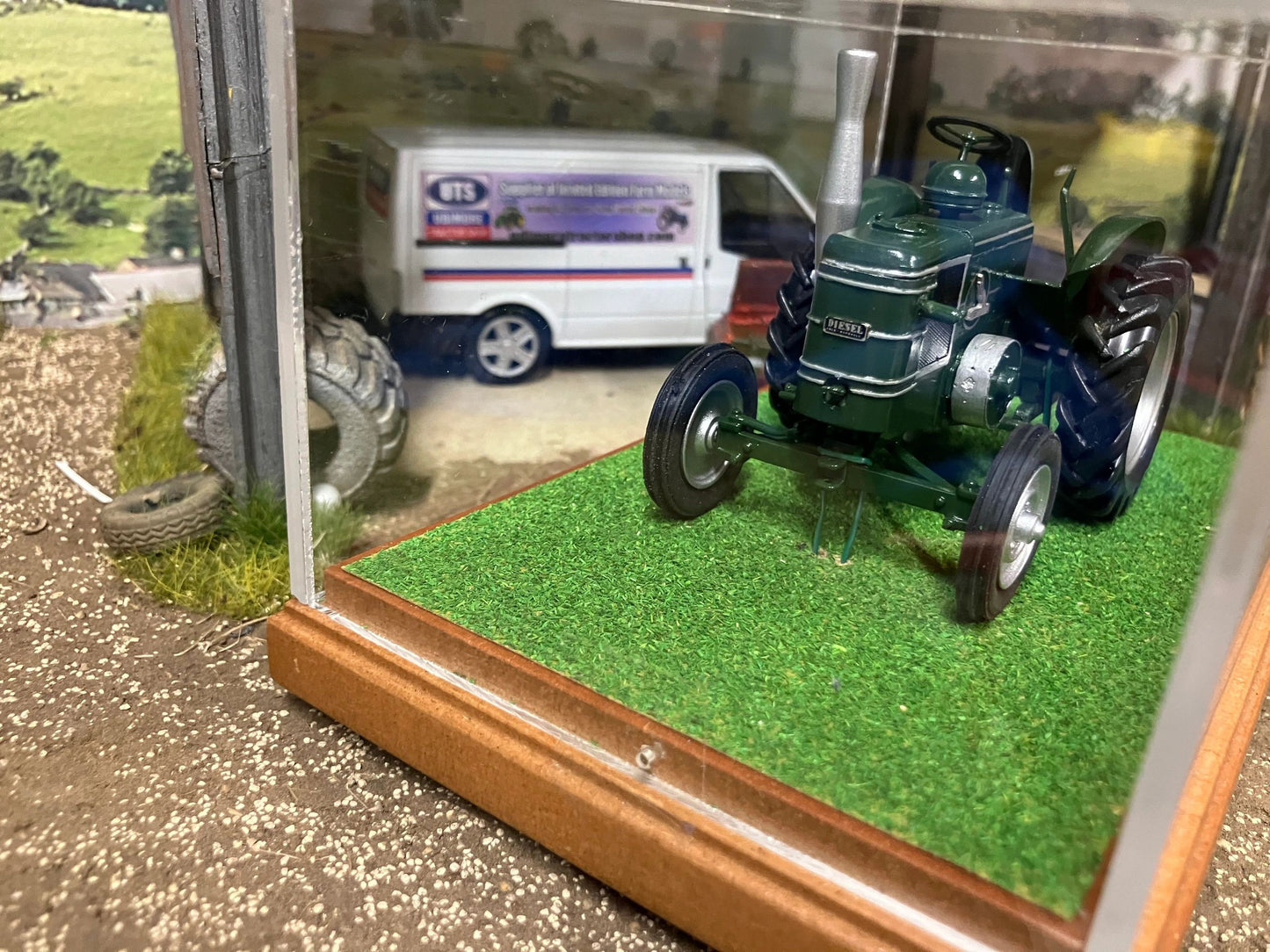 SCALEdown Handbuilt T014 Field Marshall Tractor 1:32 scale Display case COLLECTION ONLY Image 4