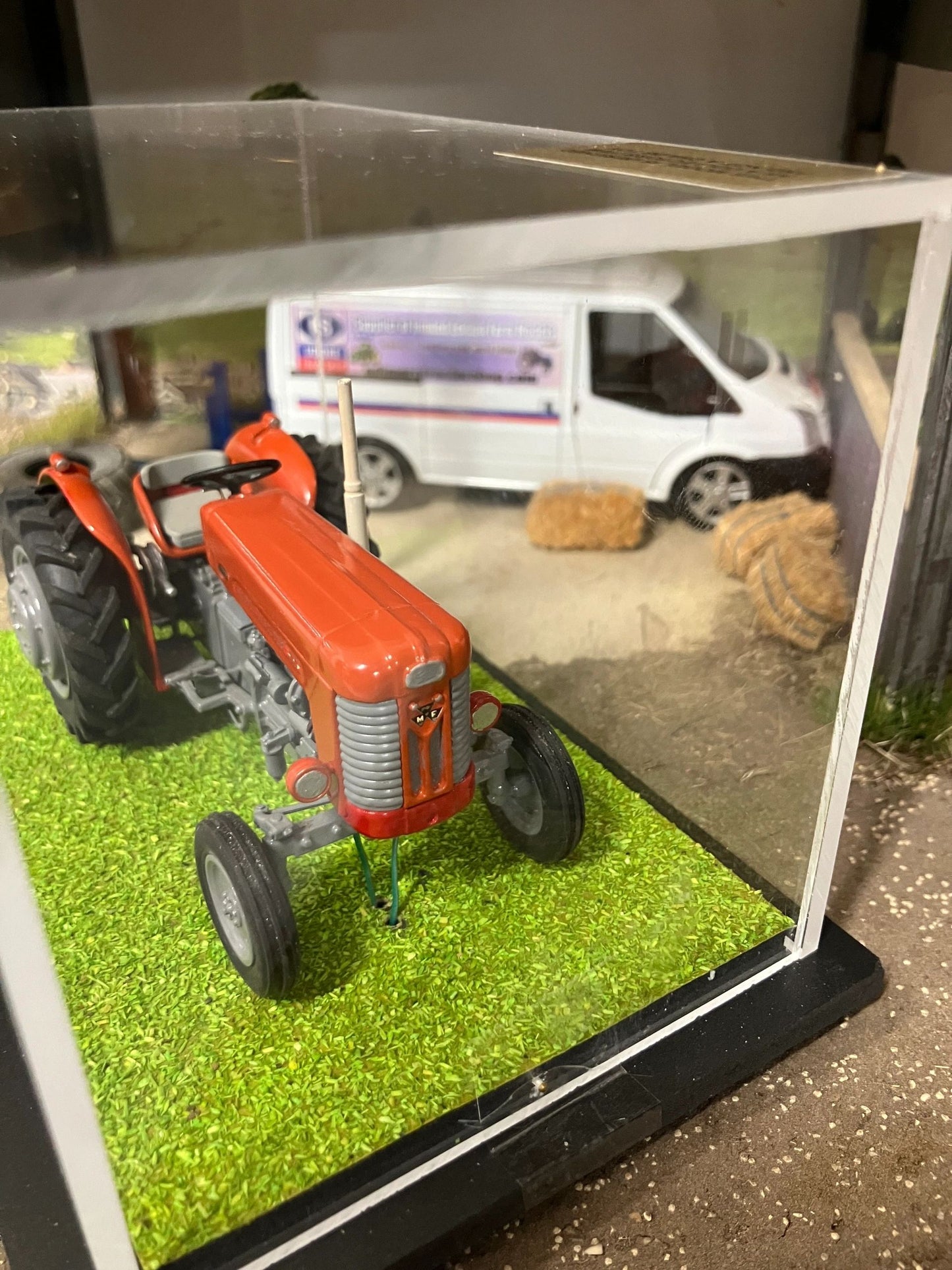 SCALEdown Handbuilt T065 Massey Ferguson 65 2wd Tractor 1:32 scale Display case COLLECTION ONLY Image 8