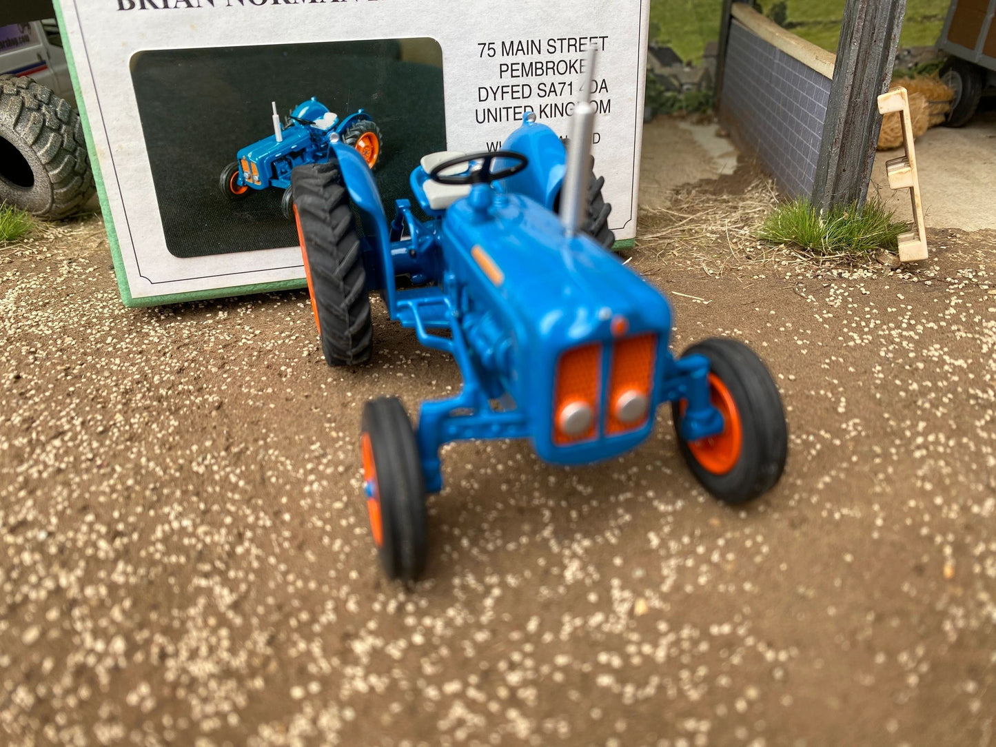 Scratch built Brian Norman Farm Miniatures Fordson Dexta Tractor 1:32 Scale Image 4
