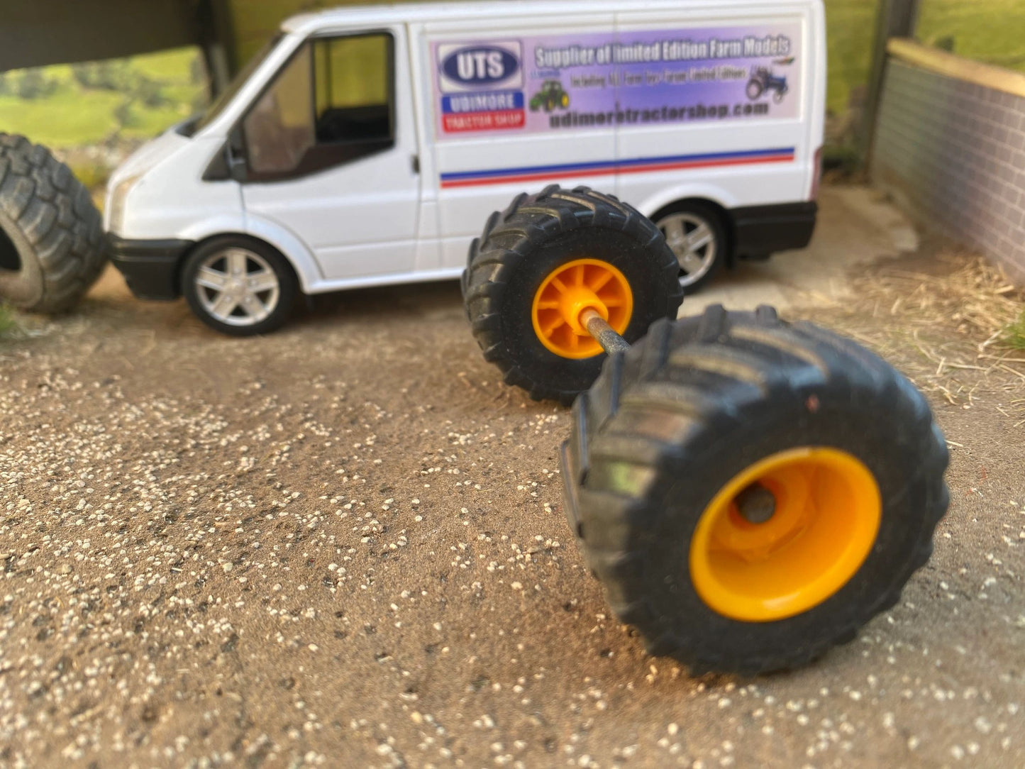 Set of 2 wheels 1:32 scale 33.5mm x 18mm Image 5