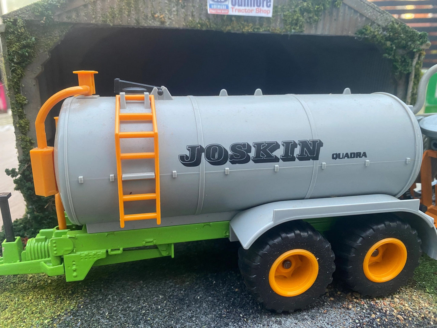 Silver Joskin Slurry Tanker with Injector 1:32 scale boxed Siku 2270 Image 6