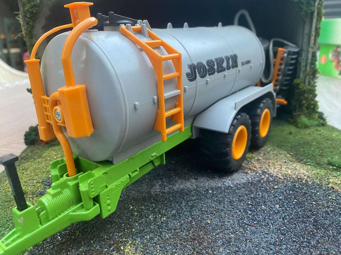 Silver Joskin Slurry Tanker with Injector 1:32 scale boxed Siku 2270 Image 7