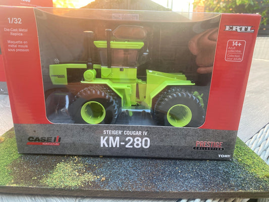 Steiger Cougar IV KM-280 Prestige Tractor duals 1:32 scale ERTL 44318 Image 2