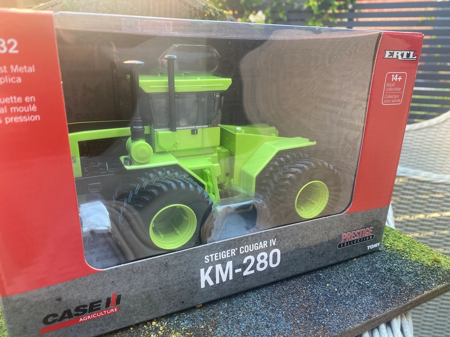 Steiger Cougar IV KM-280 Prestige Tractor duals 1:32 scale ERTL 44318 Image 3