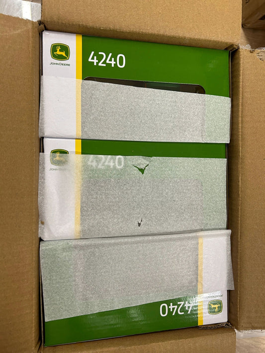 TRADE BOX 3 X 43376 Britains John Deere 4240 tractor 1:32 scale New Sealed Image 2